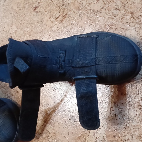 Nike Men's LeBron Soldier 13 SFG Blackout Athletic Shoes Size 8.5 - Picture 8 of 11